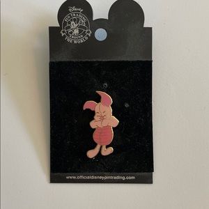 Piglet pin
